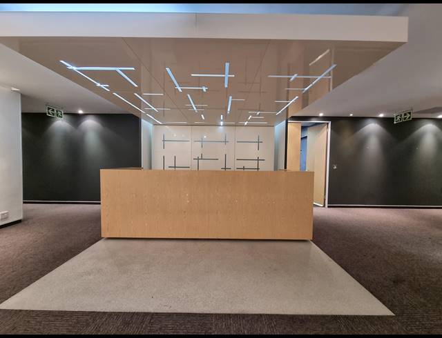 911M² OFFICE TO LET IN TYGERFALLS